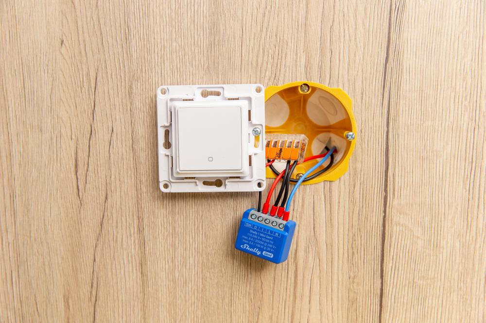 1 Mini Gen4 - Relais - max 8A - 1 Kanaal - WLAN - Matter - Zigbee - Bluetooth